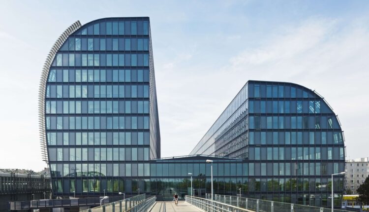 Constantia Flexibles Excels in the First Half Year. Binding Acquisition Offers Received.